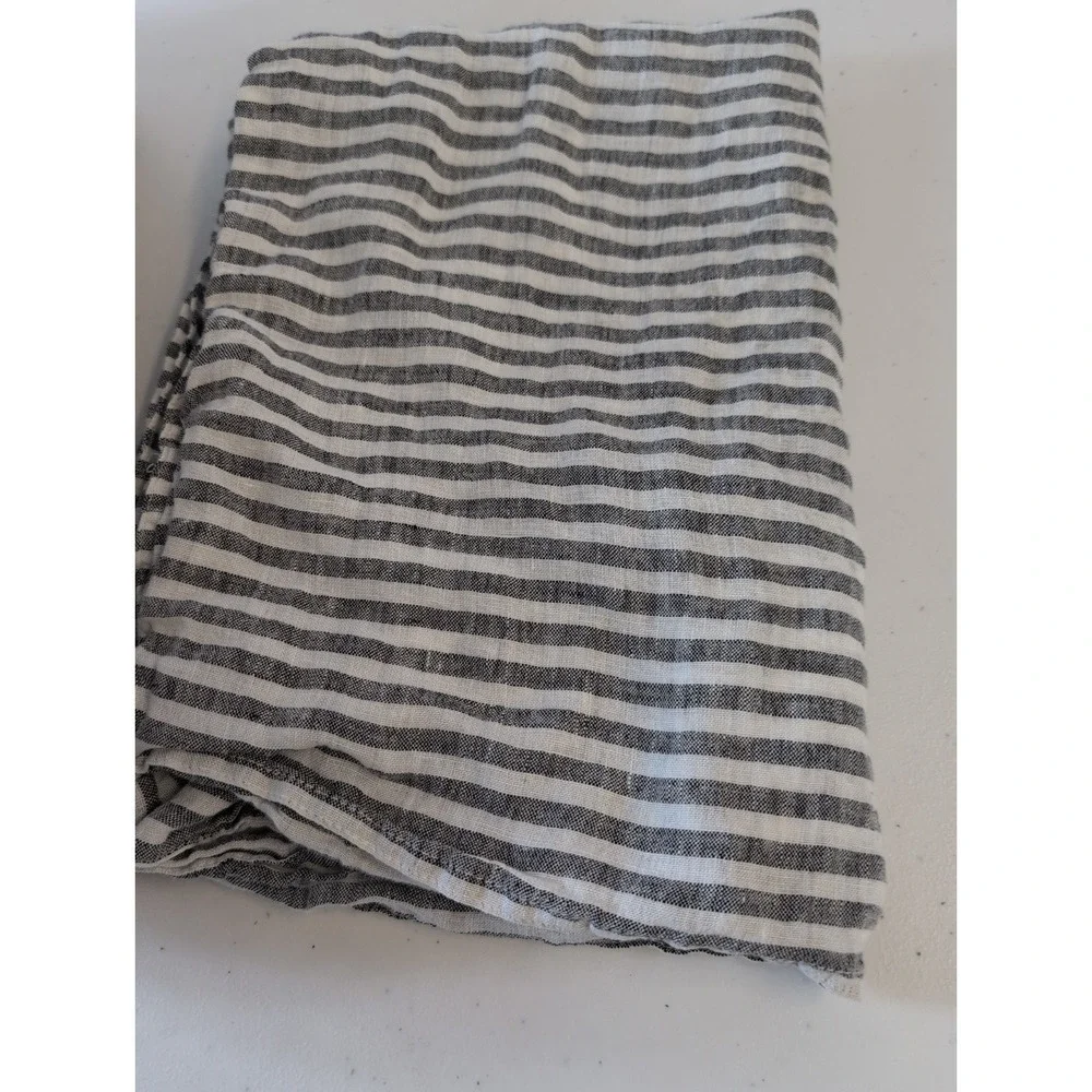 Brooklinen 100%  Linen Fitted Sheet Queen neutral gray striped + 1 case Portugal